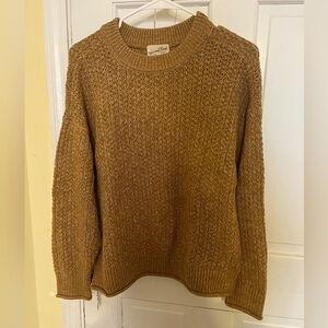 Women’s brown/tan sweater